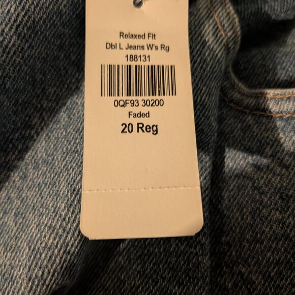 L.L. Bean Double L Relaxed Fit Size 20R Denim Blue Jeans - Picture 10 of 10